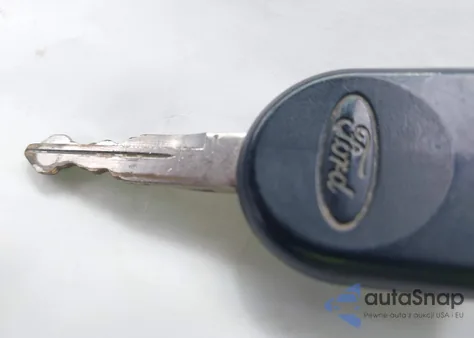 2009 Ford Focus Se z USA, uszkodzony, nr VIN 1FAHP35N59W102818